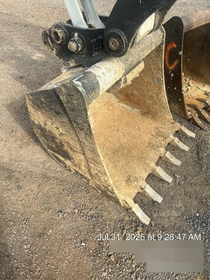 2025 TAKEUCHI 36" Bucket - Takeuchi