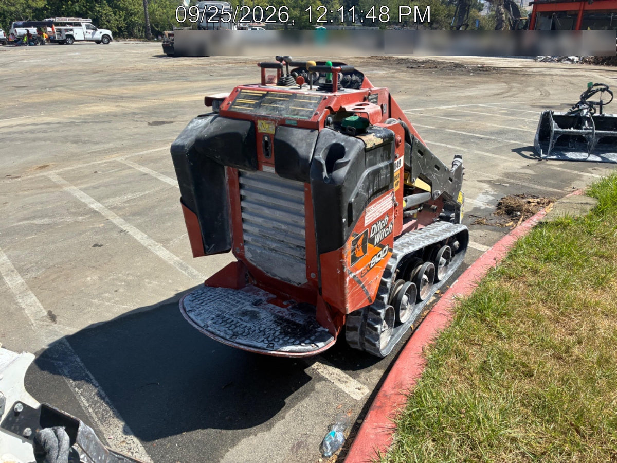 2019 DITCH WITCH SK800A