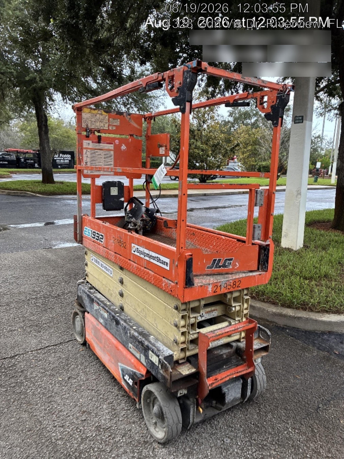 2022 JLG ES1932