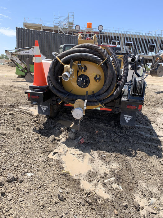 2021 VAC-TRON LP573XDT