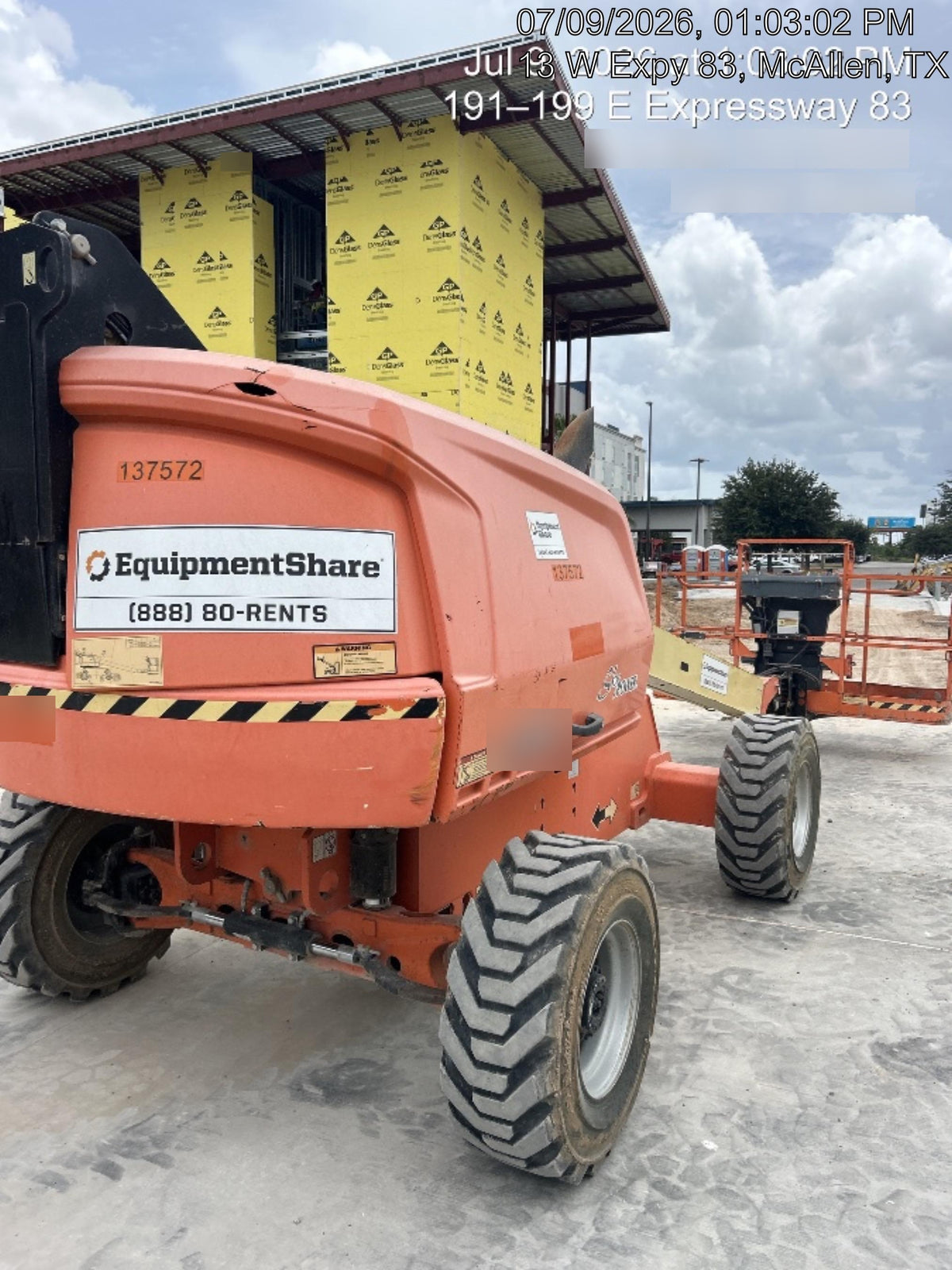 2021 JLG 400S