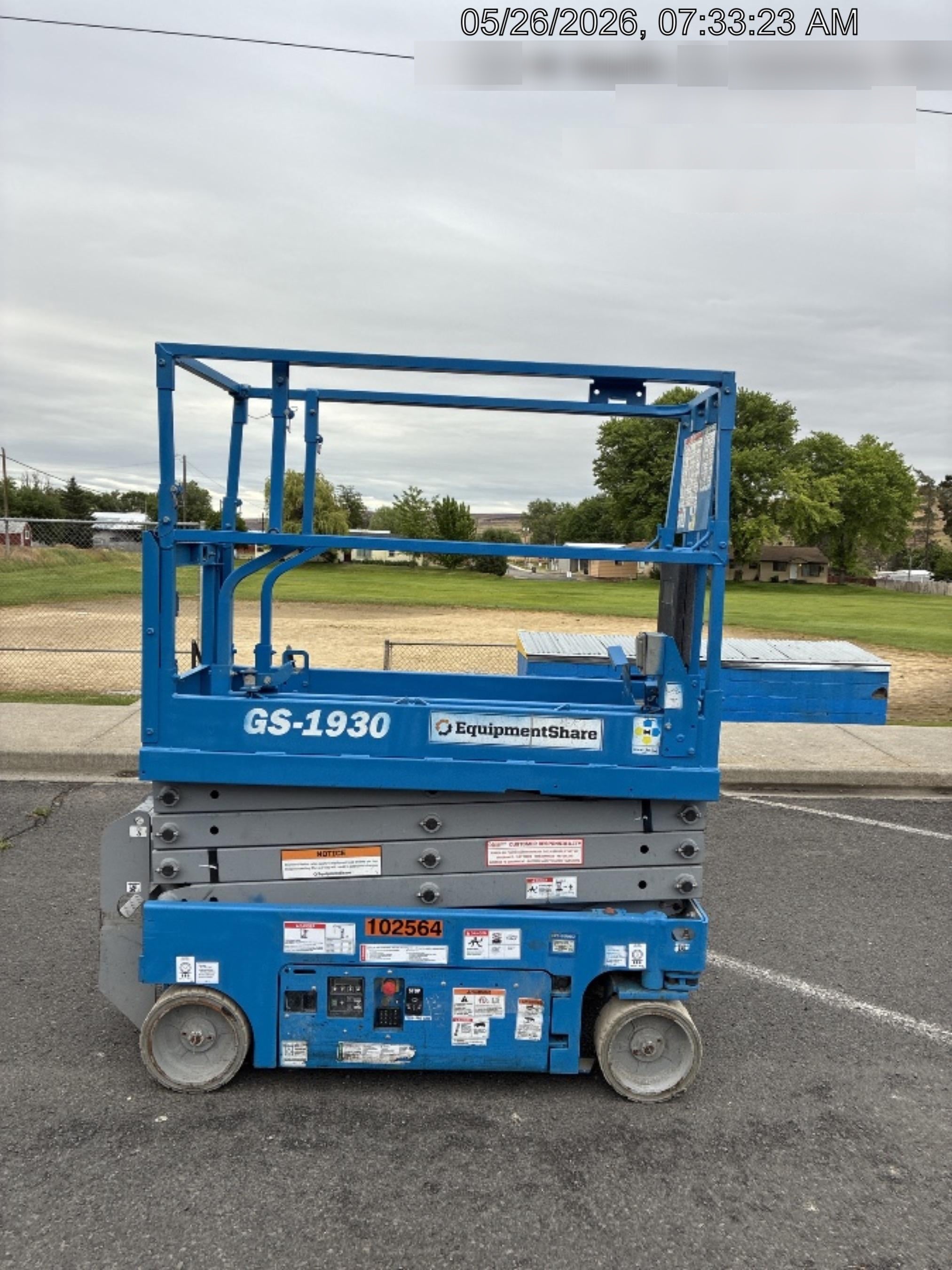 2020 Genie GS-1930 Solid Non Marking Tires, Beacon, Folding rails with half height swing gate, 800W Inverter