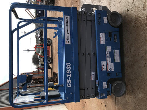 2019 Genie GS-1930 Fixed rails with chain Entry