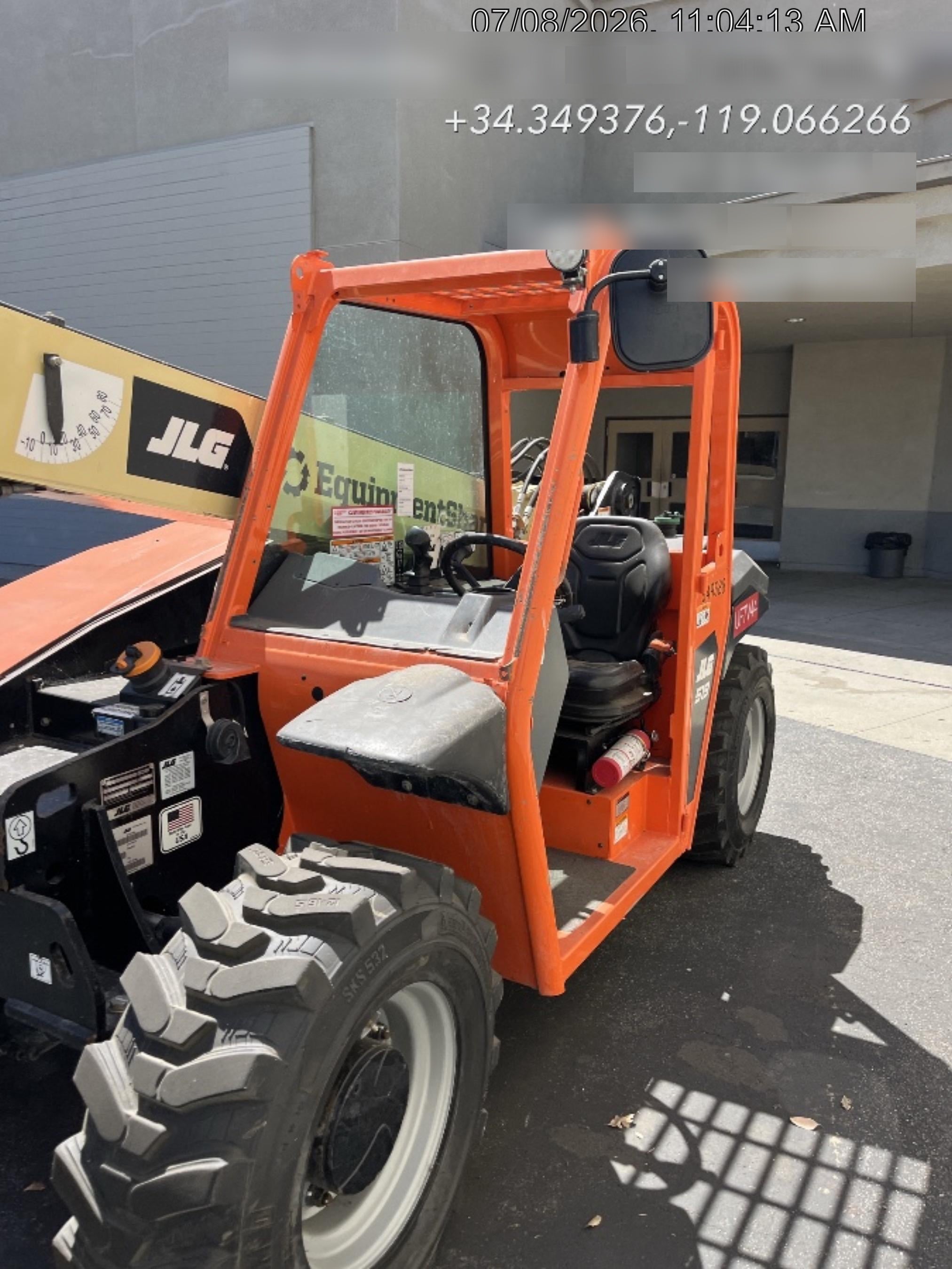 2025 JLG 519