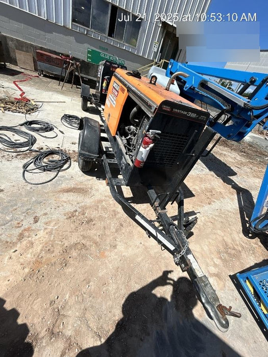 2021 Lincoln Electric Vantage 322 Vantage 322 Ready Pak 3 w/ Decals, ORANGE (includes trailer, cable rack, fender light kit) NO Telematics