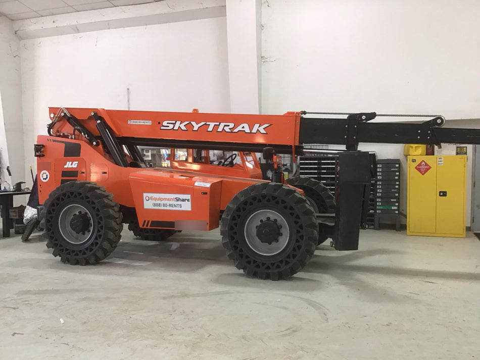 2018 SKYTRAK 10054
