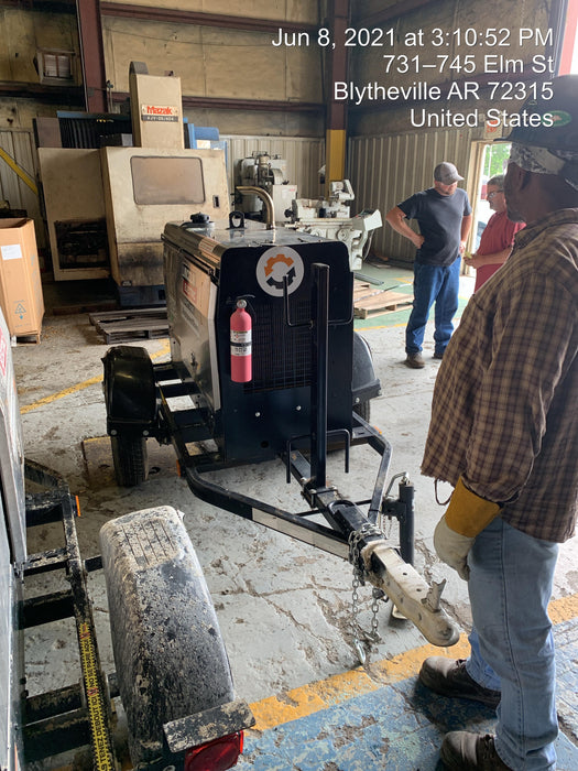 2019 Lincoln Electric Vantage 322 Lincoln Vantage 322 Welder w/Trailer, Light Kit, Cable Rack