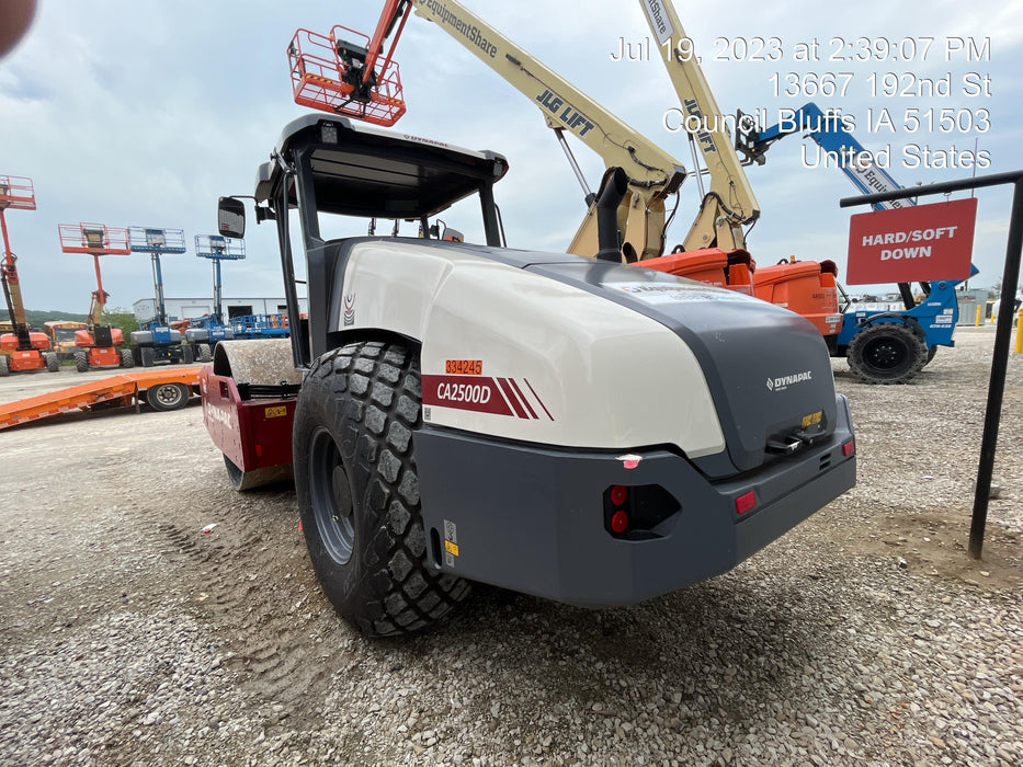 2023 DYNAPAC CA2500D