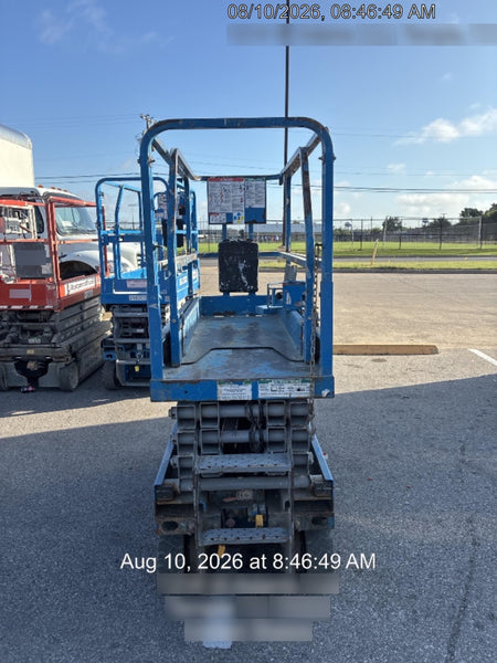 2017 Genie GS-1930 Genie GS-1930 Lift w/Fixed Rail and Chain Entry
