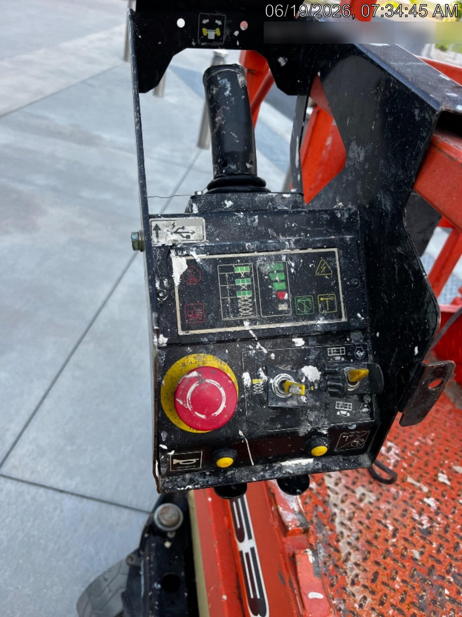 2022 JLG ES2632
