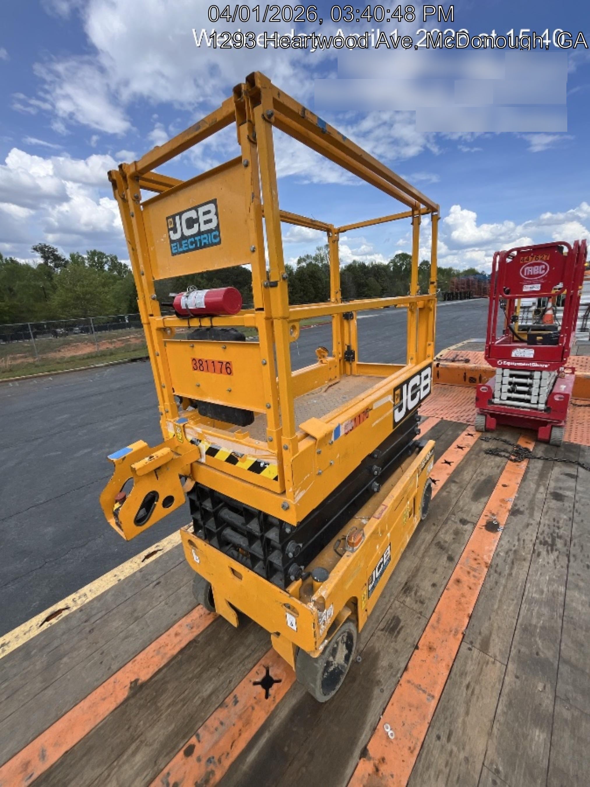 2024 JCB S1932E