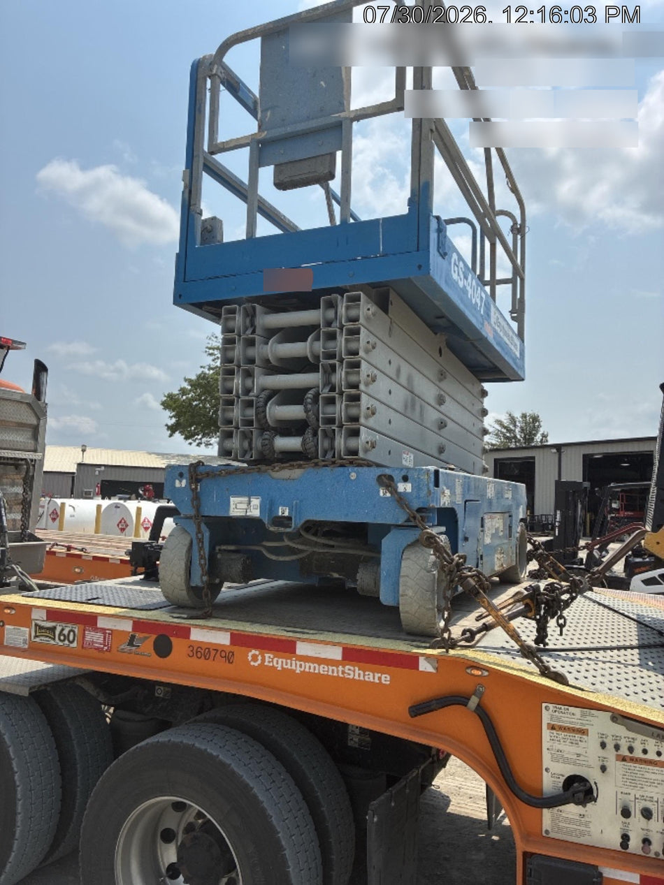 2019 Genie GS-4047 Folding rails with half height swing gate