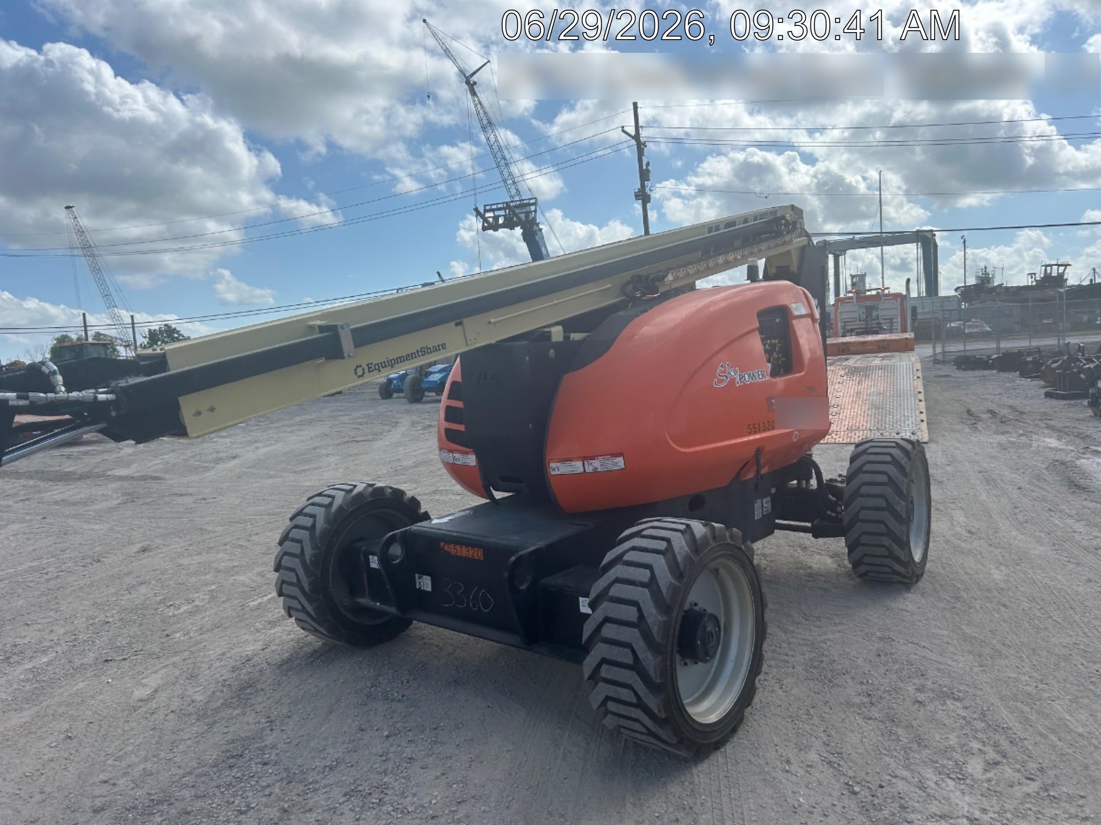2025 JLG 600AJ