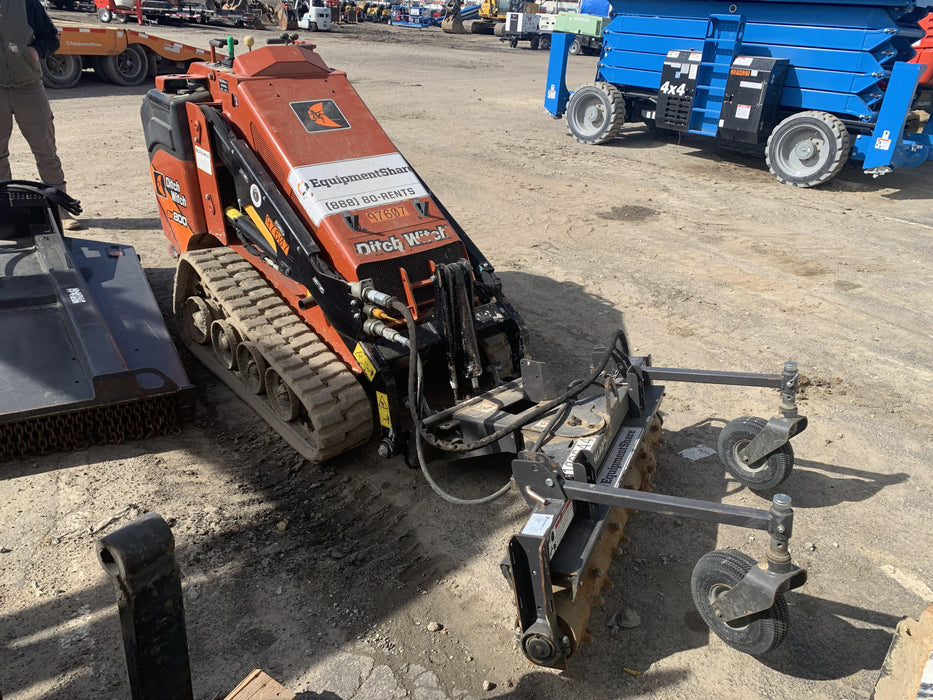 2020 PALADIN D4M - Mini Skid Steer