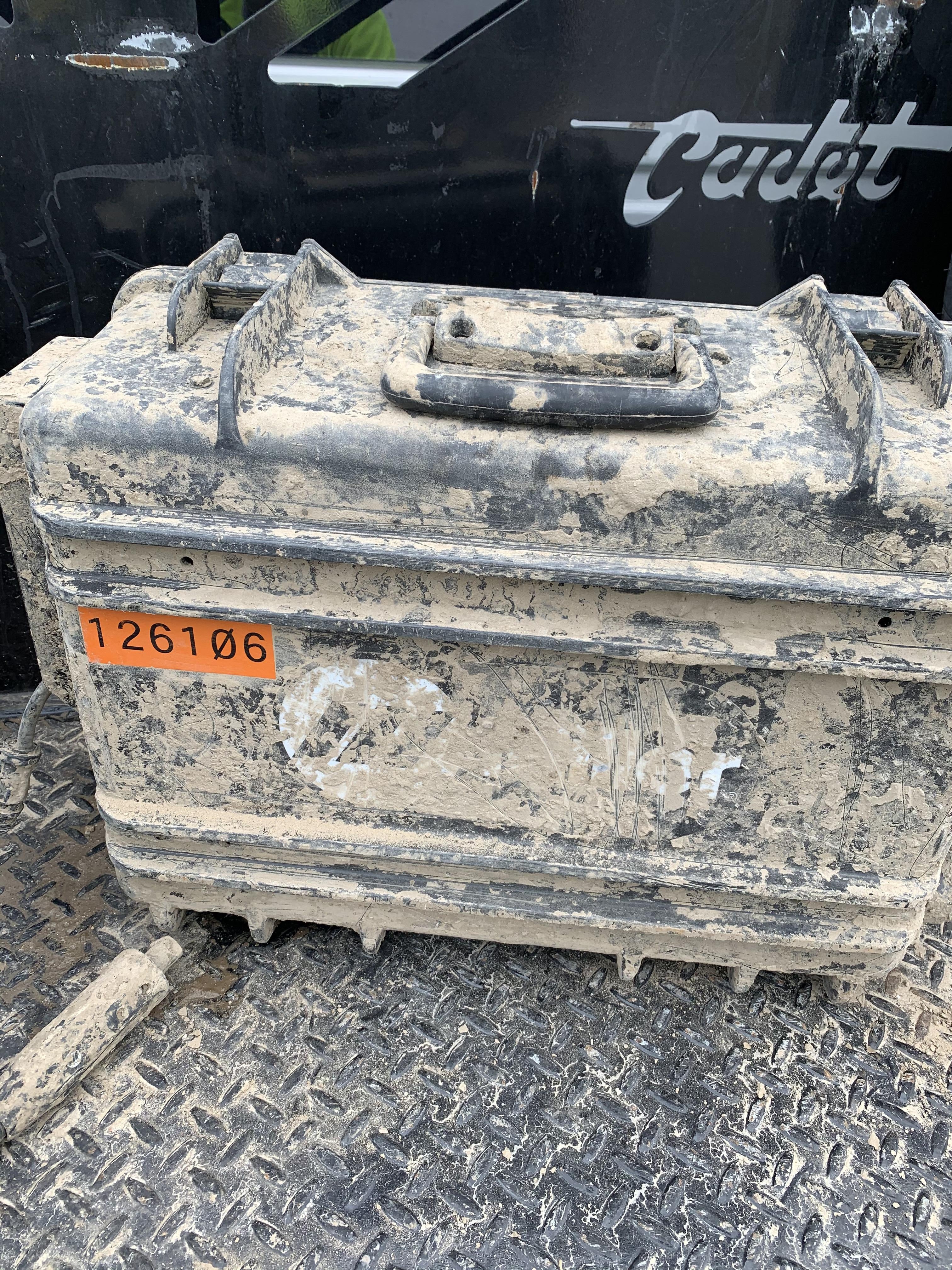 2021 MILLER ELECTRIC SUITCASE 12RC