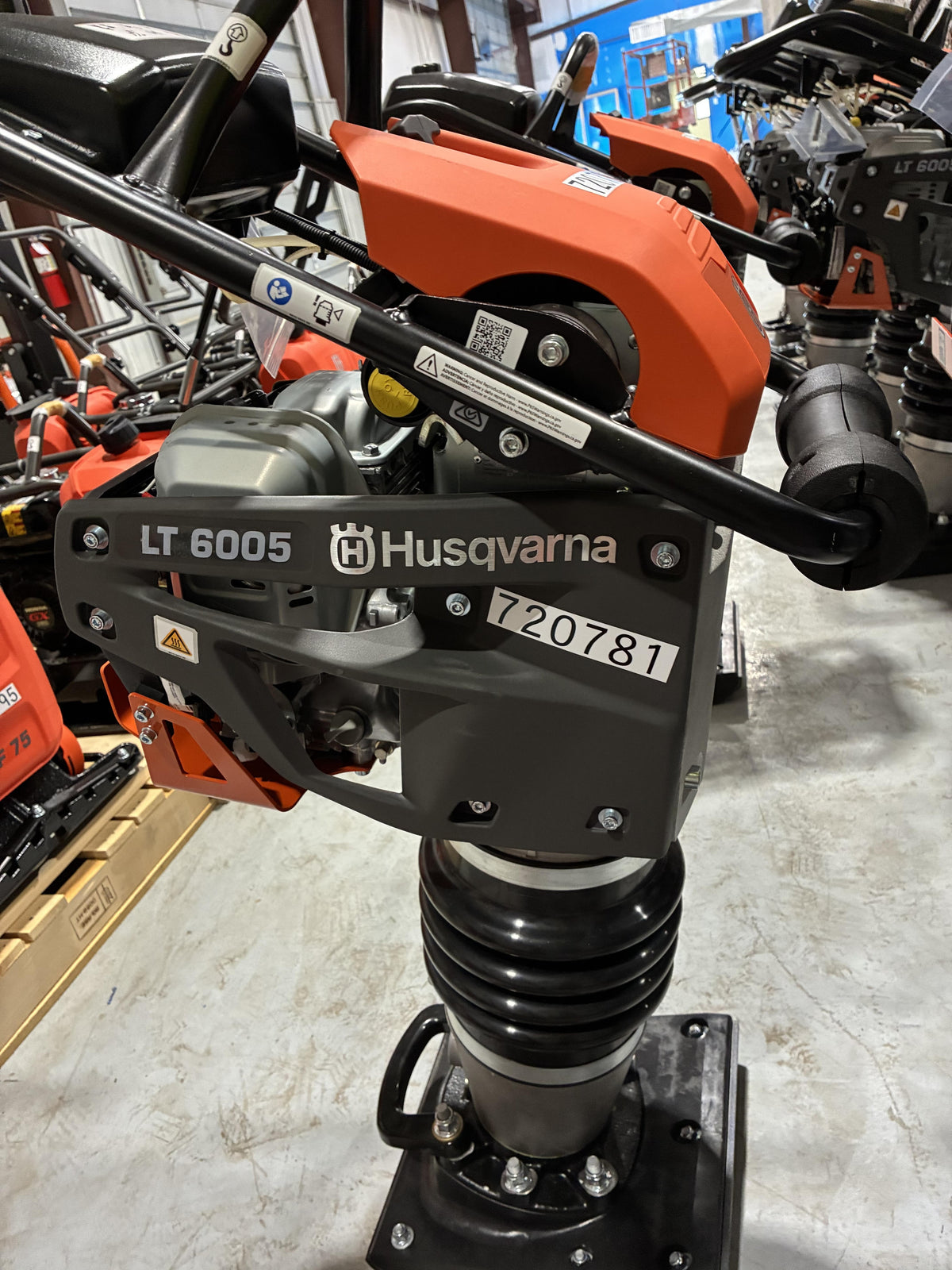 2026 HUSQVARNA LT6005