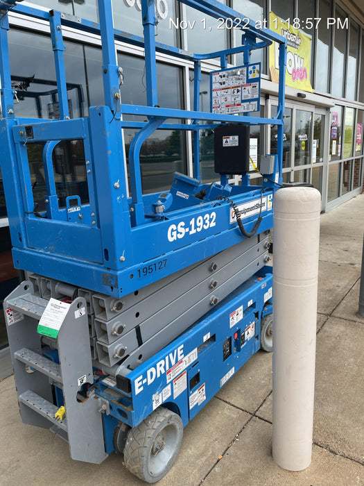 2021 GENIE GS-1932