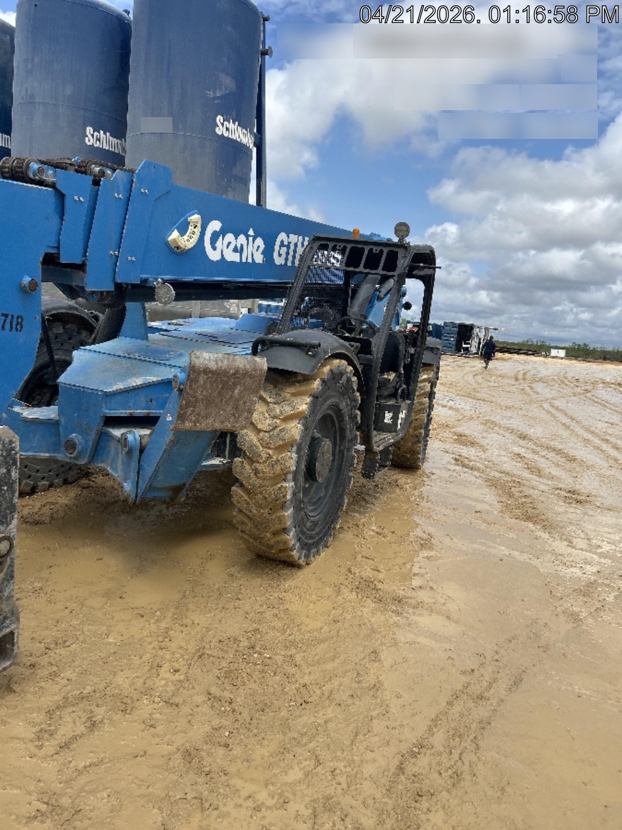 2017 GENIE GTH-1056