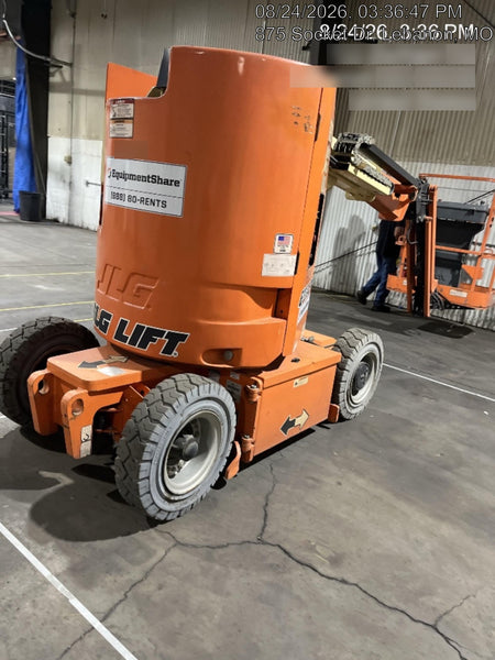 2019 JLG E300AJP