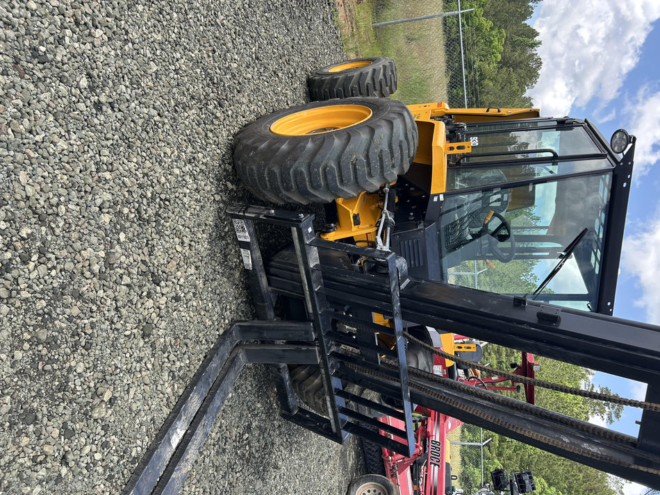 2025 JCB 930-4
