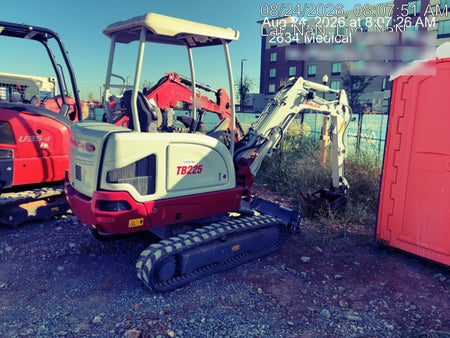 2023 TAKEUCHI TB225R