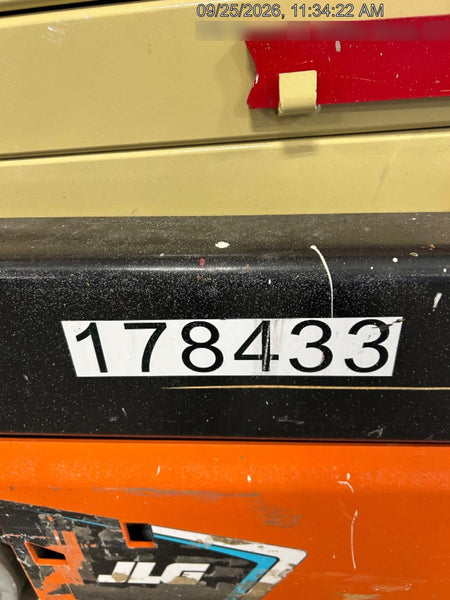 2021 JLG ES1932