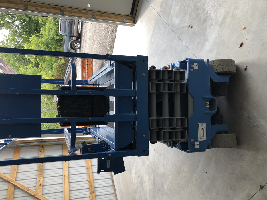 2019 Genie GS-1930 Fixed rails with chain Entry