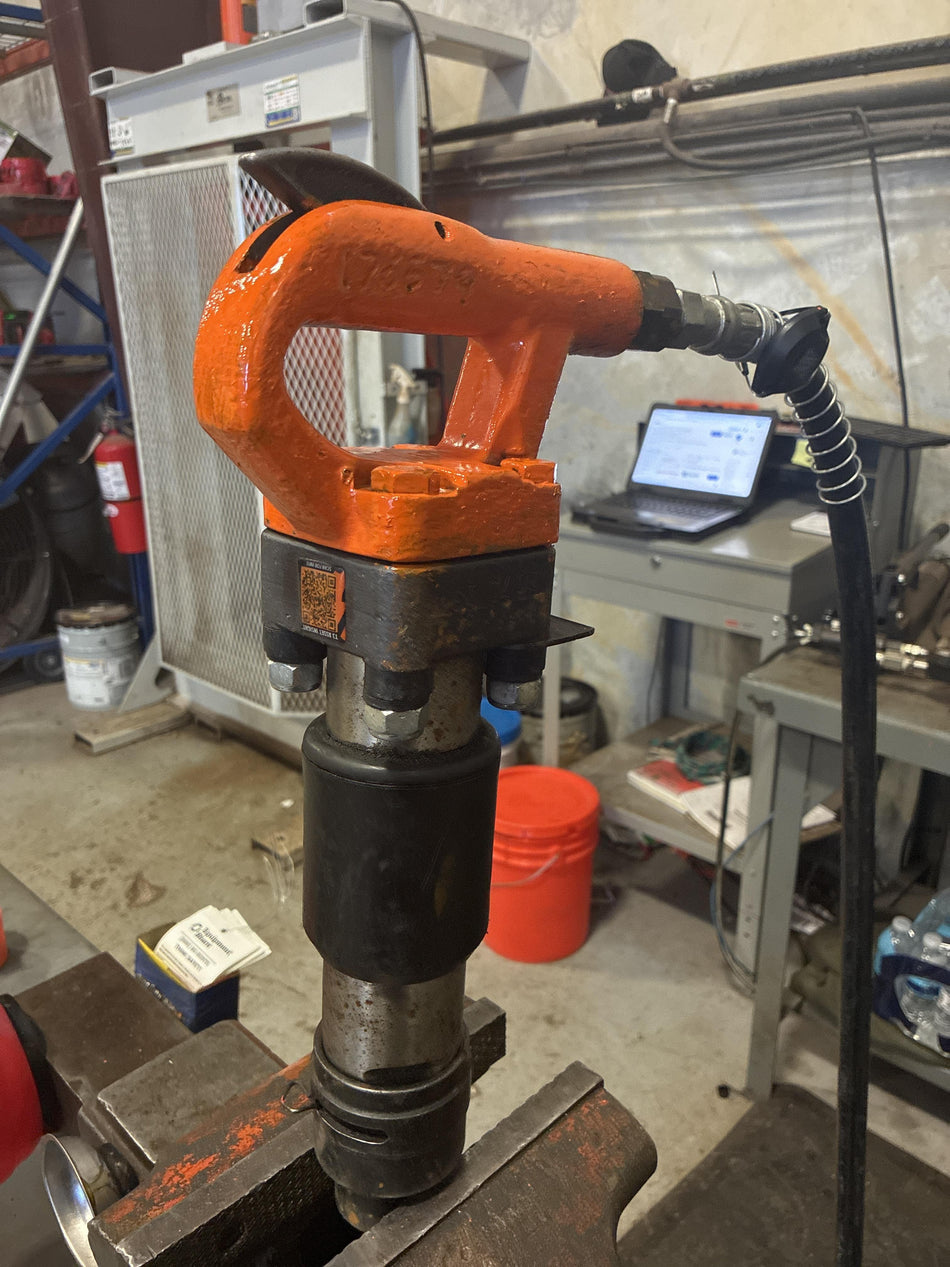 2021 MICHIGAN PNEUMATIC ES-CH3R-TRACKER