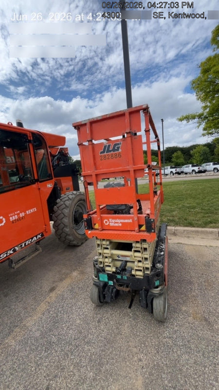 2022 JLG ES1932