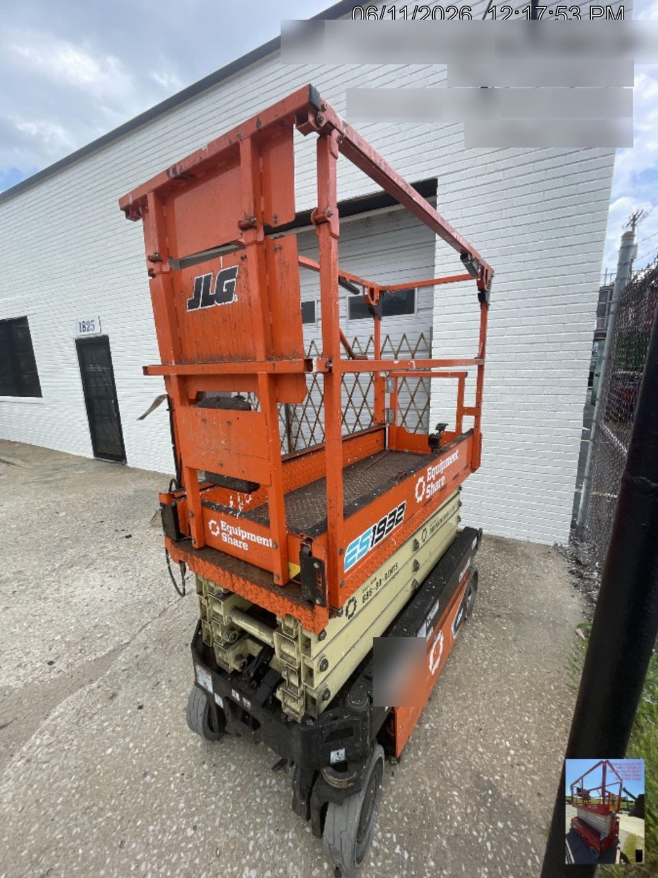 2023 JLG ES1932