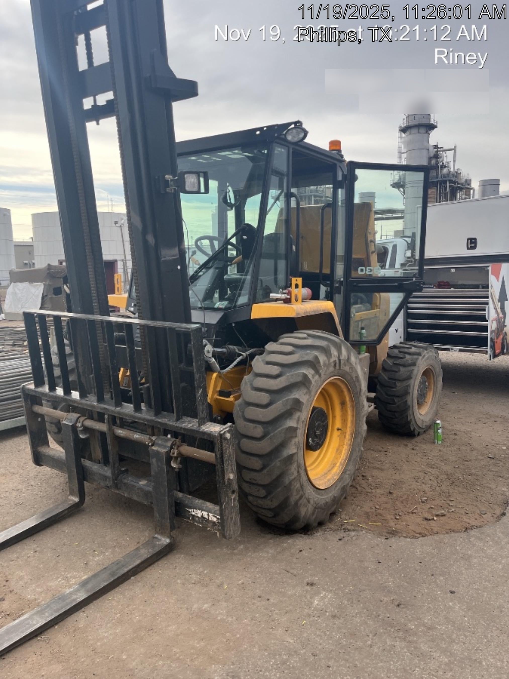 2025 JCB 930-4