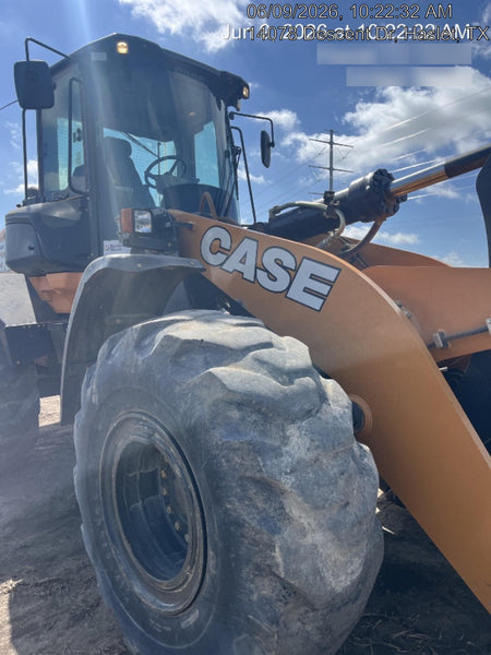 2022 CASE 821G