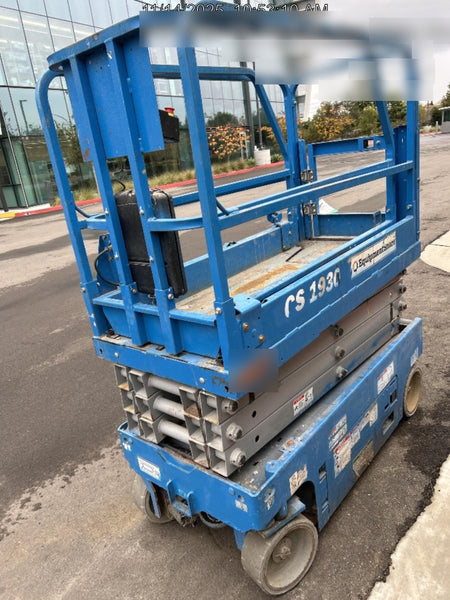 2020 Genie GS-1930 Solid Non Marking Tires, Beacon, Folding rails with half height swing gate