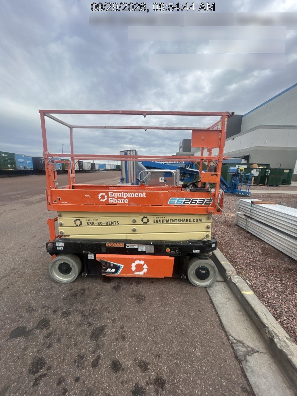 2023 JLG ES2632