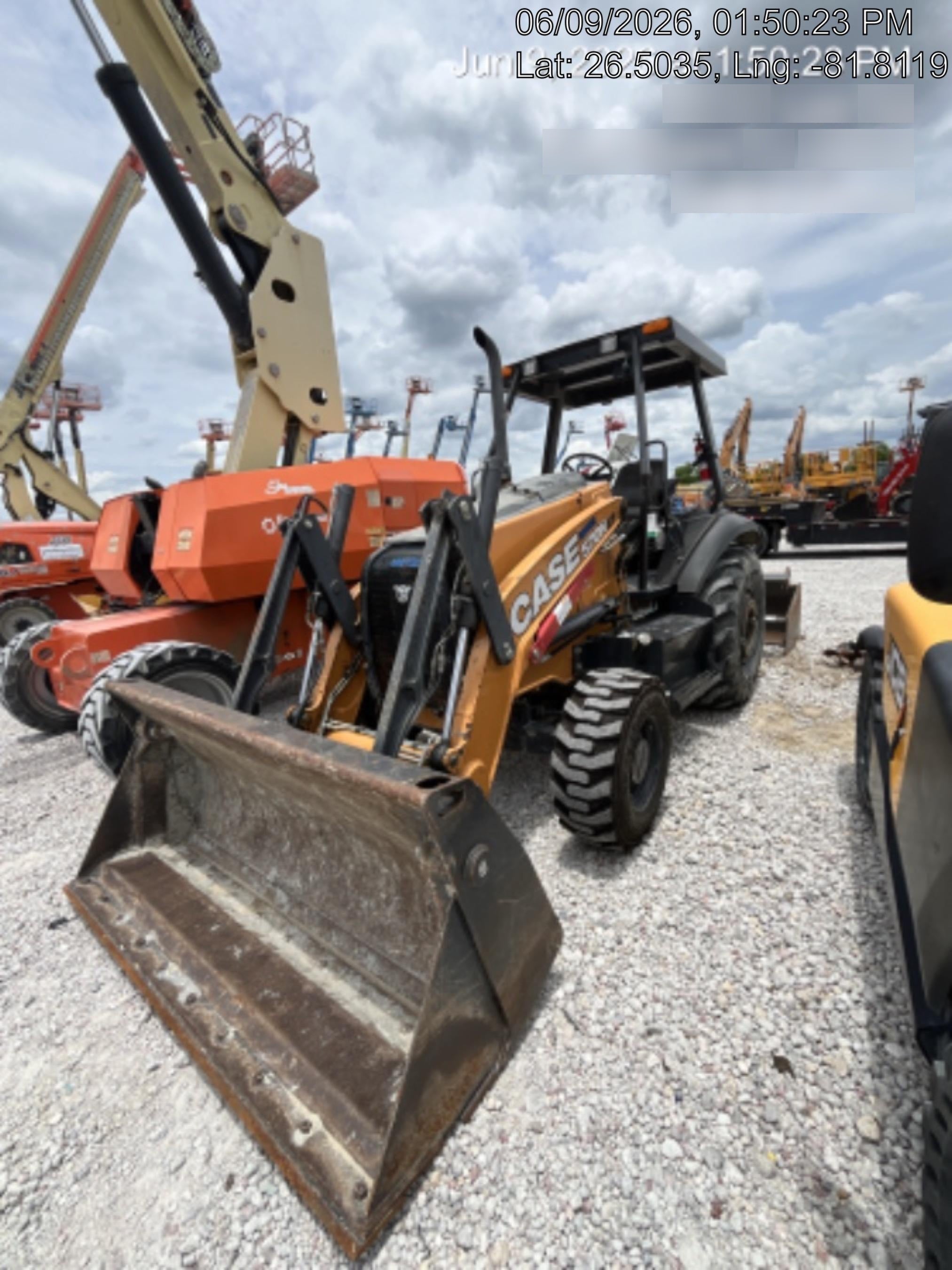 2022 CASE 570N EP