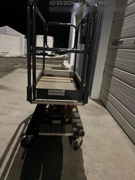 2023 JLG 1030P