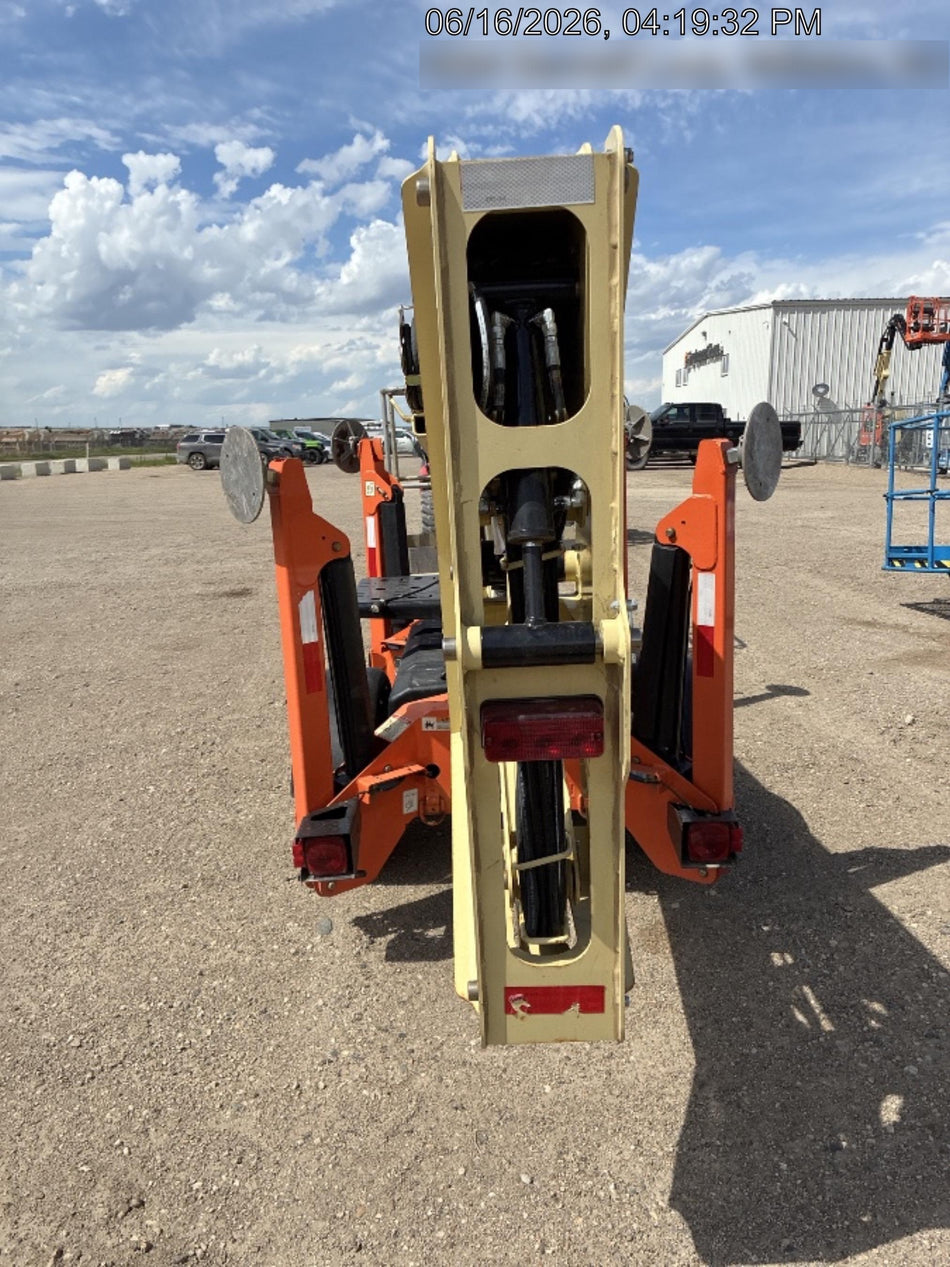 2022 JLG T350
