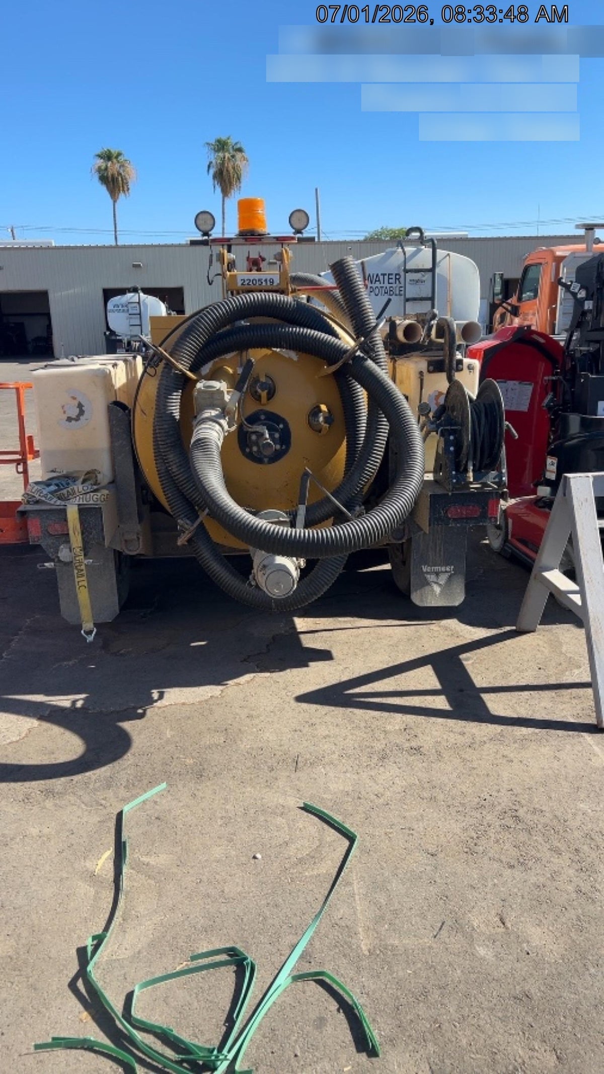 2022 Vac-Tron LP573XDT T4 Koehler Diesel Engine, 500 Gallon Debris Tank, x2 100 Gallon Water Tanks