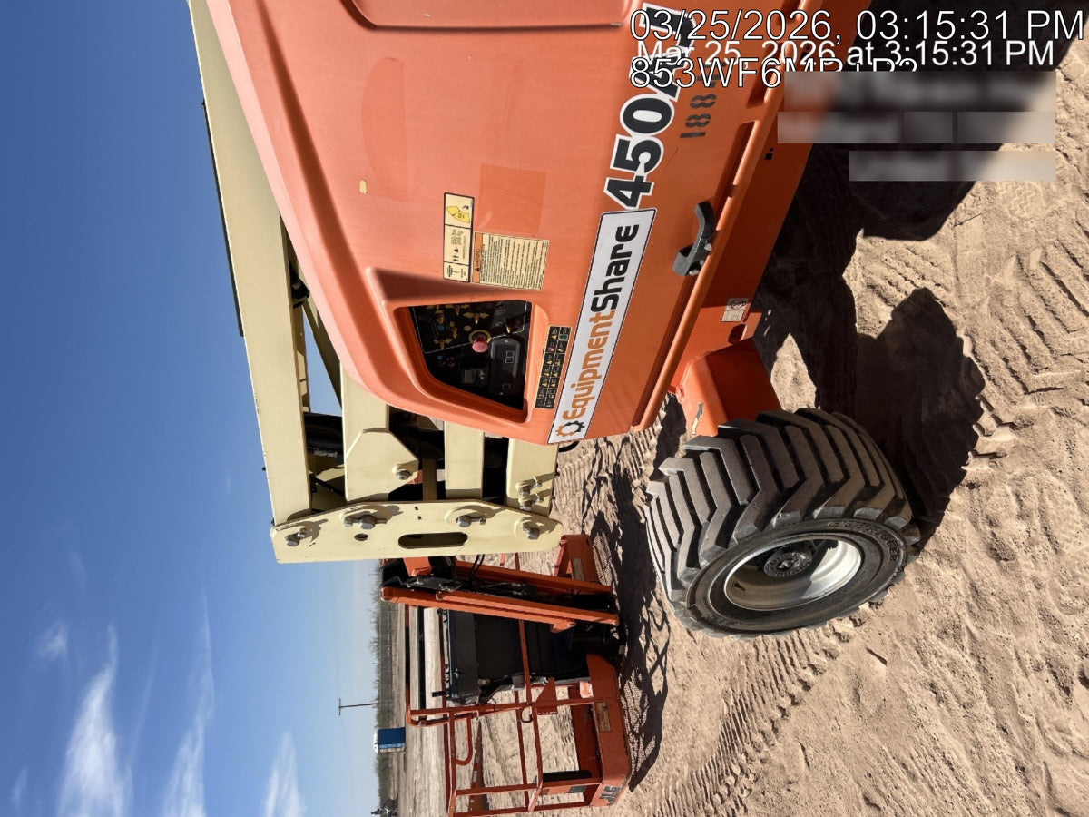 2019 JLG 450AJ
