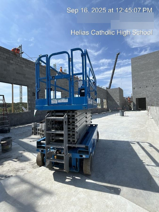 2019 Genie GS-4047 Folding rails with half height swing gate