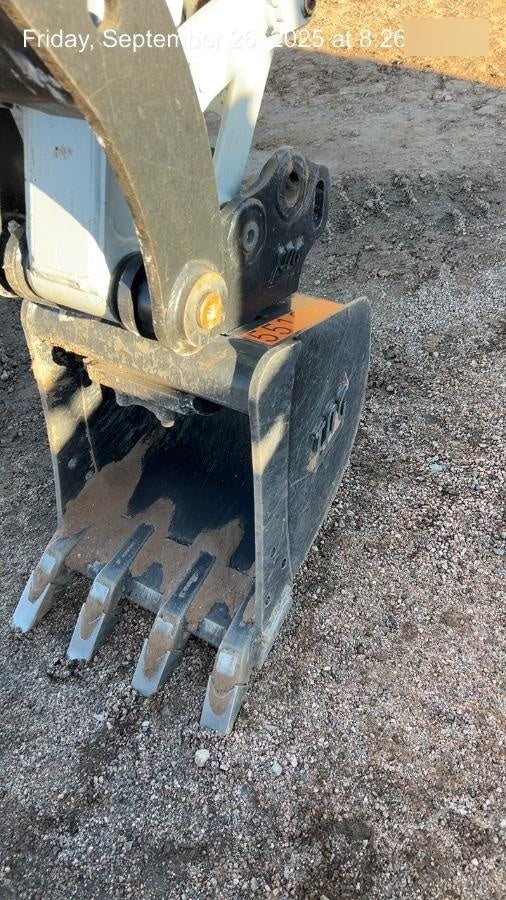 2025 TAKEUCHI 18" HD Bucket - Takeuchi
