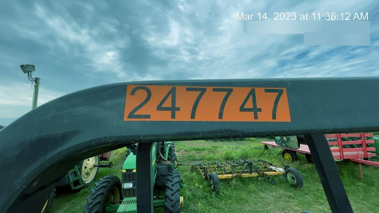 2022 CASE 586H