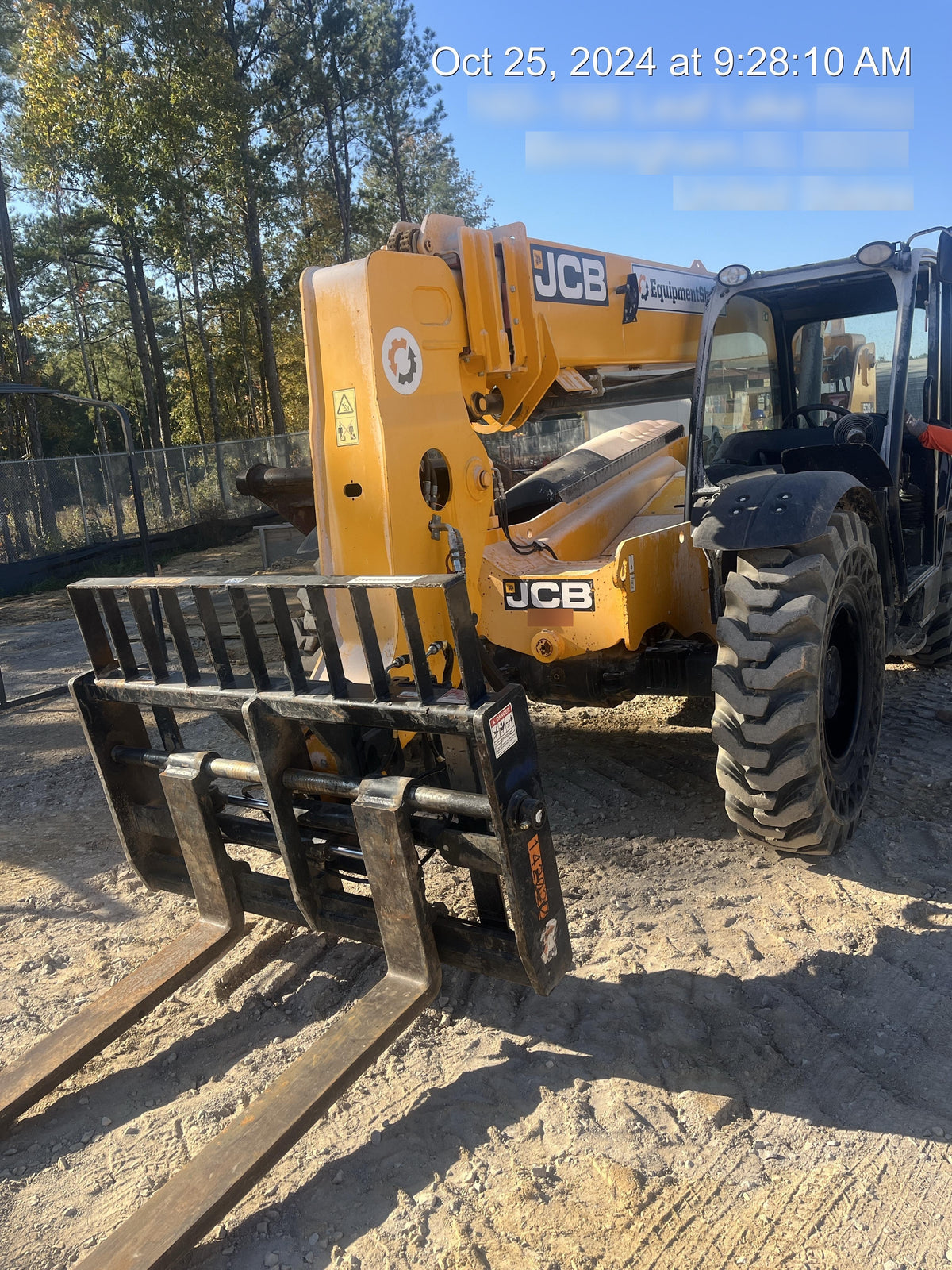 2021 JCB F7377