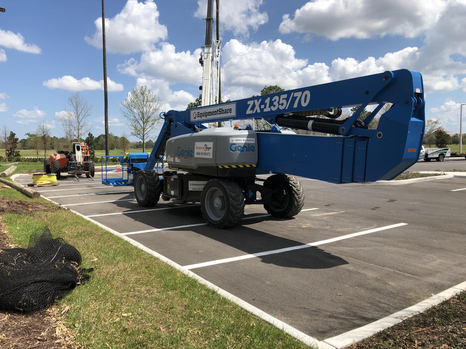 2020 GENIE ZX-135/70