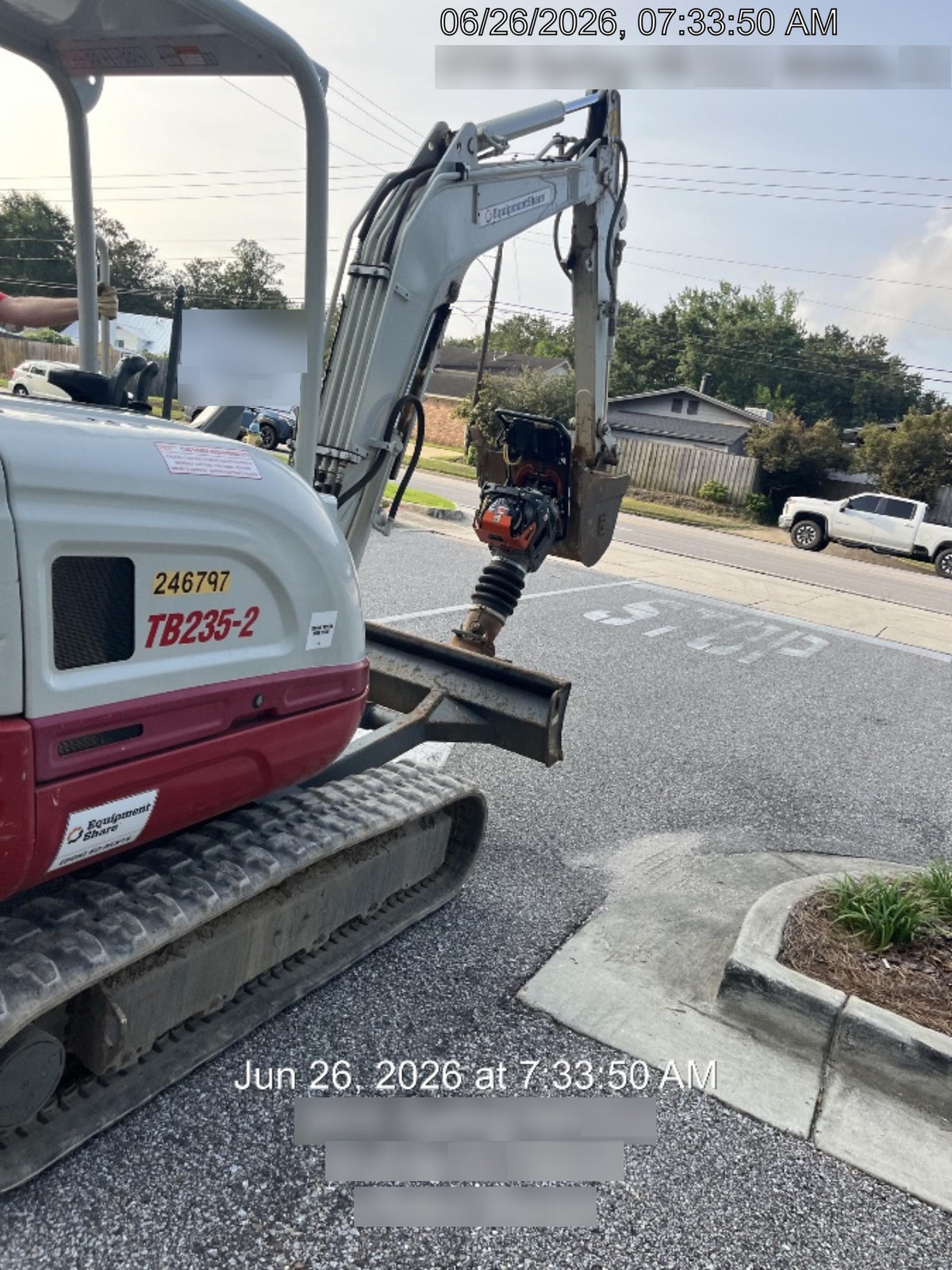2022 TAKEUCHI TB235-2R