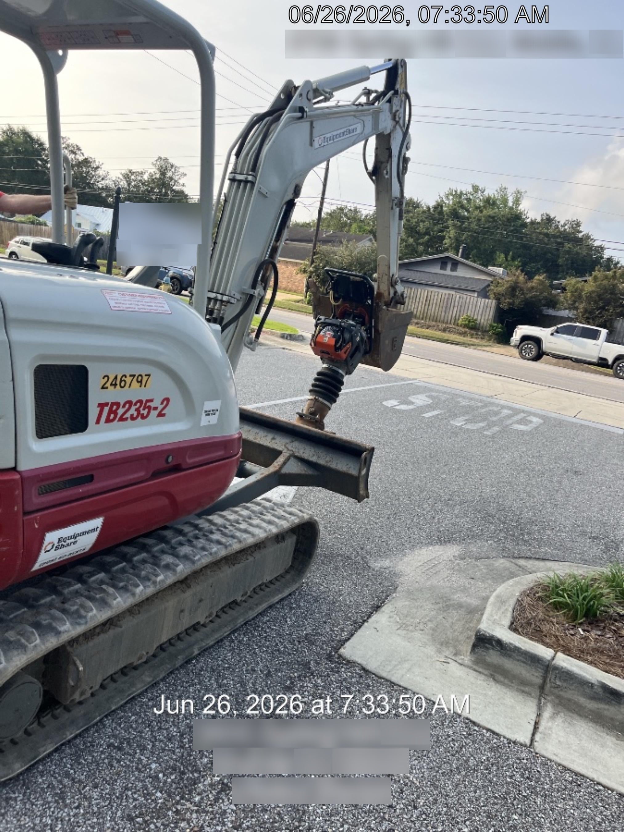 2022 TAKEUCHI TB235-2R