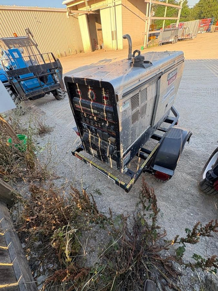 2019 Lincoln Electric Vantage 322 Welder Ready-Pak 3, Two wheel trailer, Fender and Light kit, Cable Rack