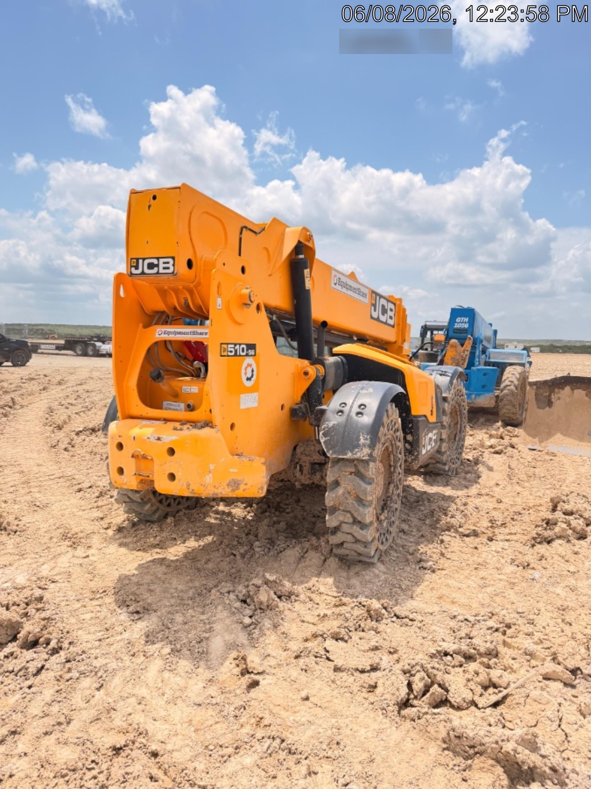 2021 JCB 510-56