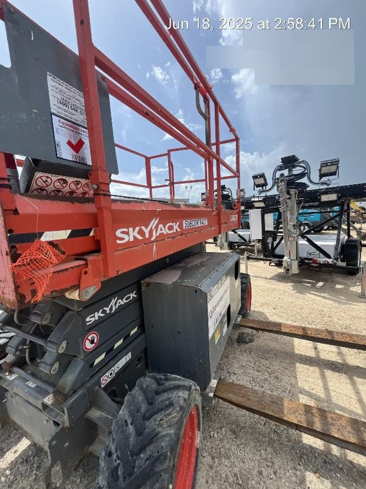 2017 SKYJACK SJ6832 RT