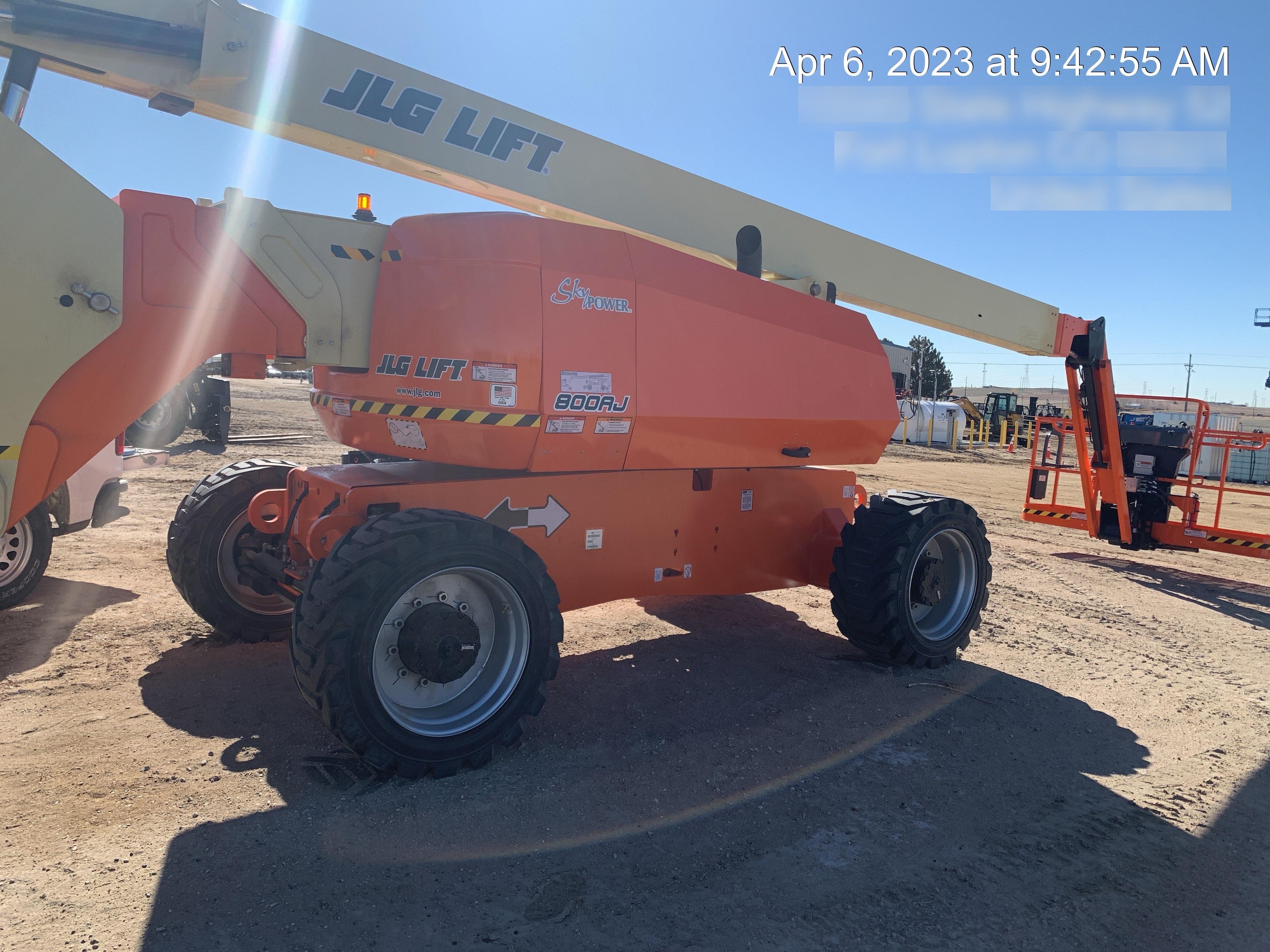 2023 JLG 800AJ